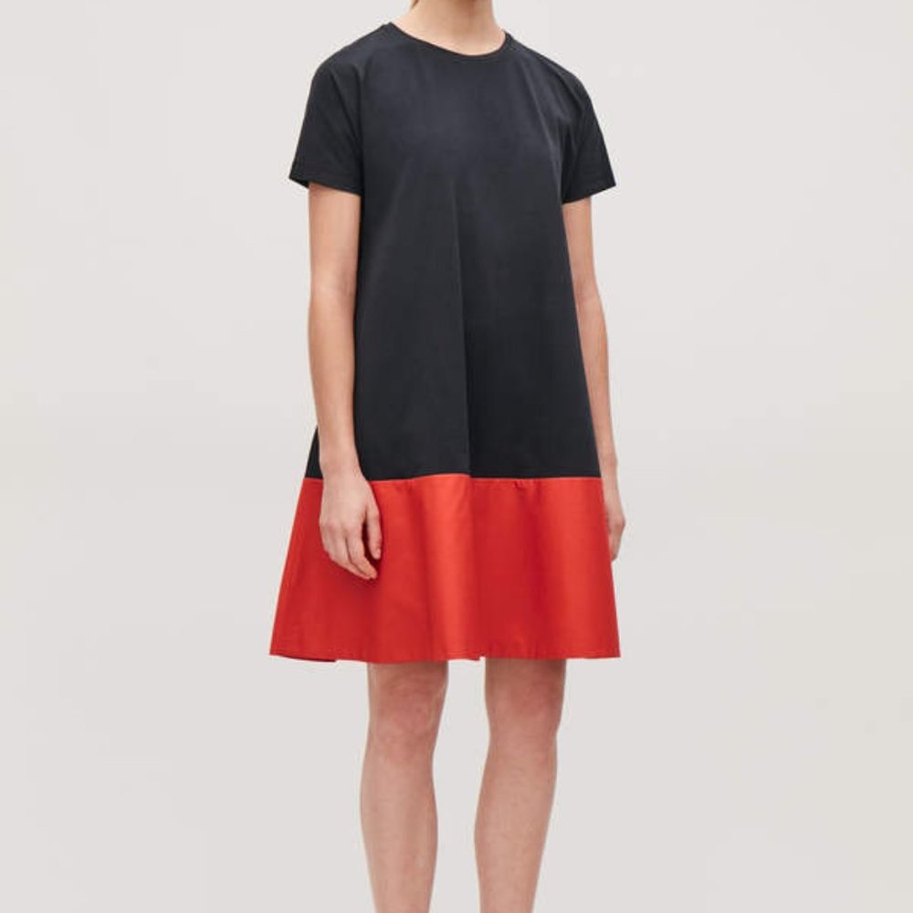 COS Contrast-Panelled Jersey Dress - Picture 4 of 12